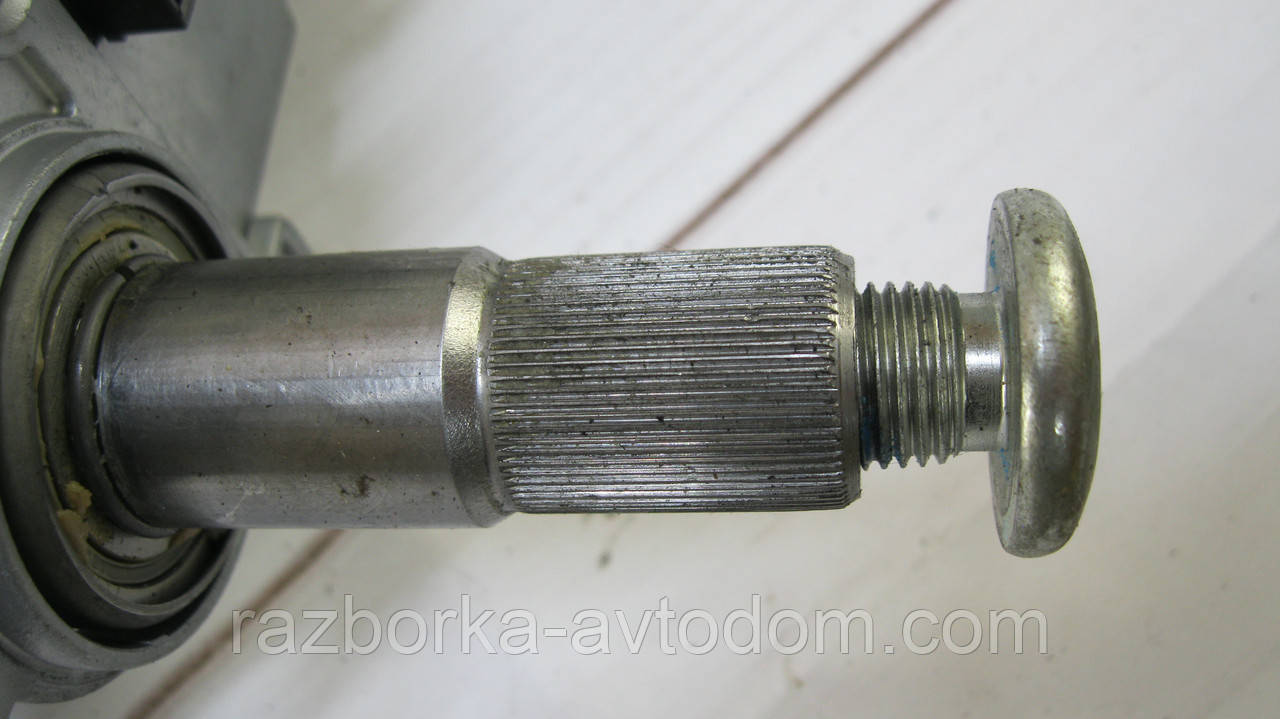 Кермова колонка Opel Zafira B (2005-2010) OE:13182345