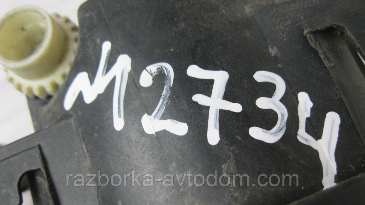 Фара протитуманна права/лева Citroen C4, Renault Megane 3, Ford Focus 2, Peugeot 307 OE:6206E1