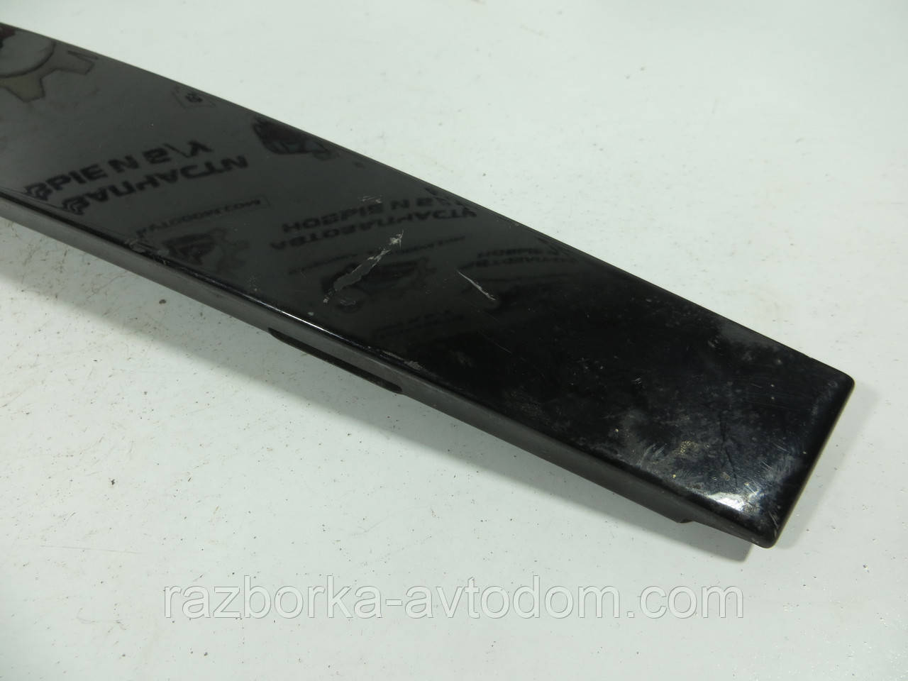 Накладка на двері задня права VW PASSAT B5 (1996-2005) ОЕ: 3B0839902H041