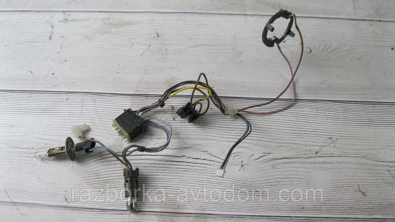 Проводина фари передньої (до коректора фари) Opel Combo (01-12)
