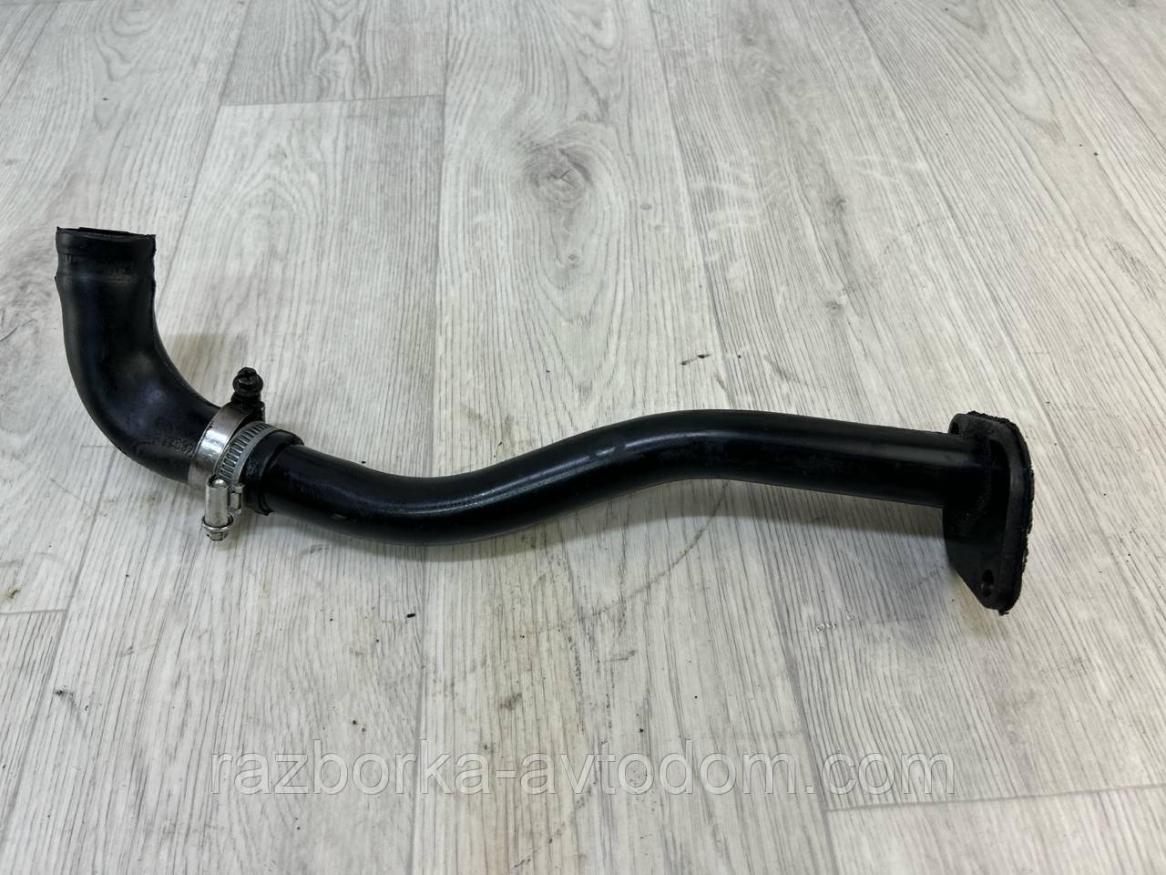 Трубка / Патрубок картерних газів 2,0i 16V Opel Omega B (93-03) OE:90448728