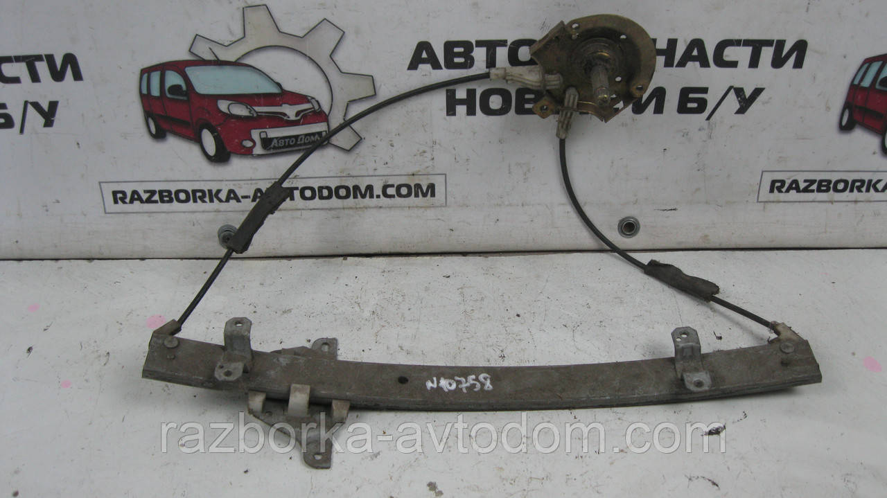 Склопідіймач передній правий (механічний) Mitsubishi Colt 3 C50, Mirage OE:MB546632