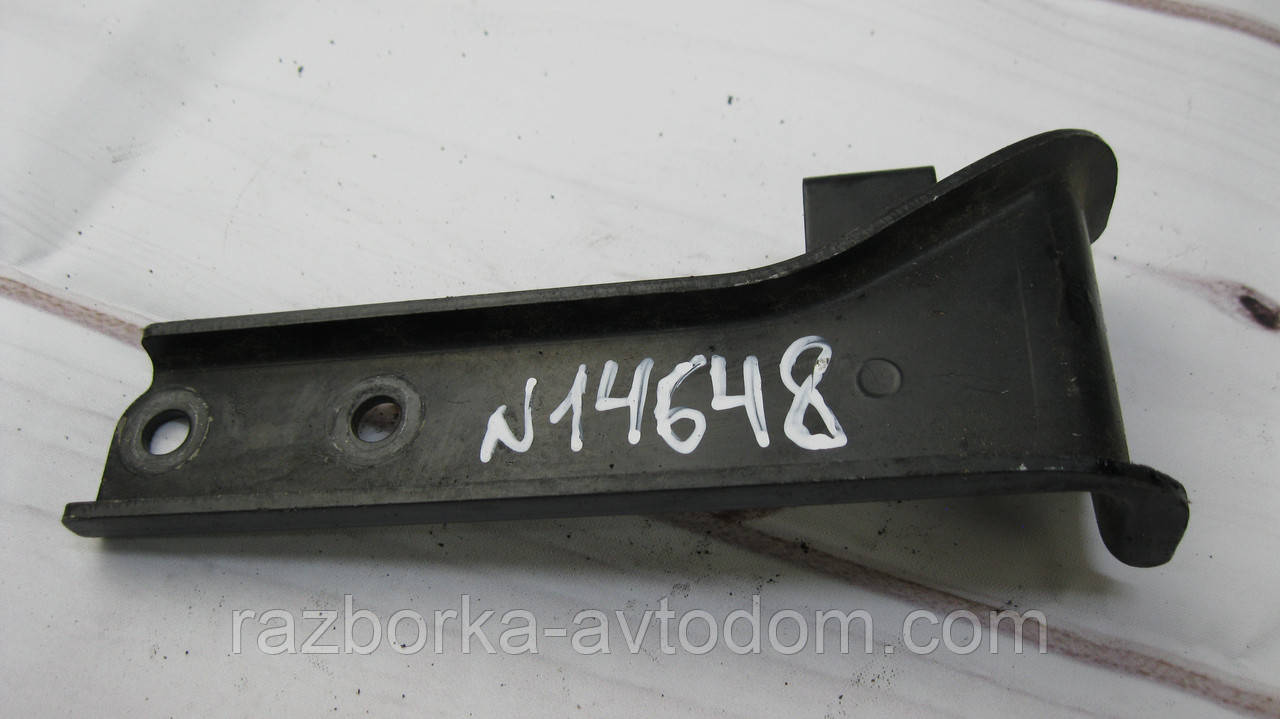 Кронштейн кріплення інтеркулера Nissan X-trail T30 (2001-2007) OE:144878H840
