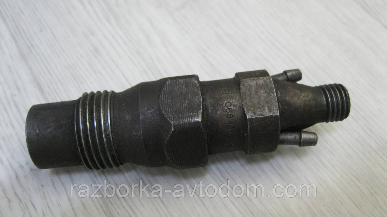 Форсунка дизельна Mercedes W124, W123, Audi 100 C2, VW Transporter T4 2.4D OE: KCA30SD27/4