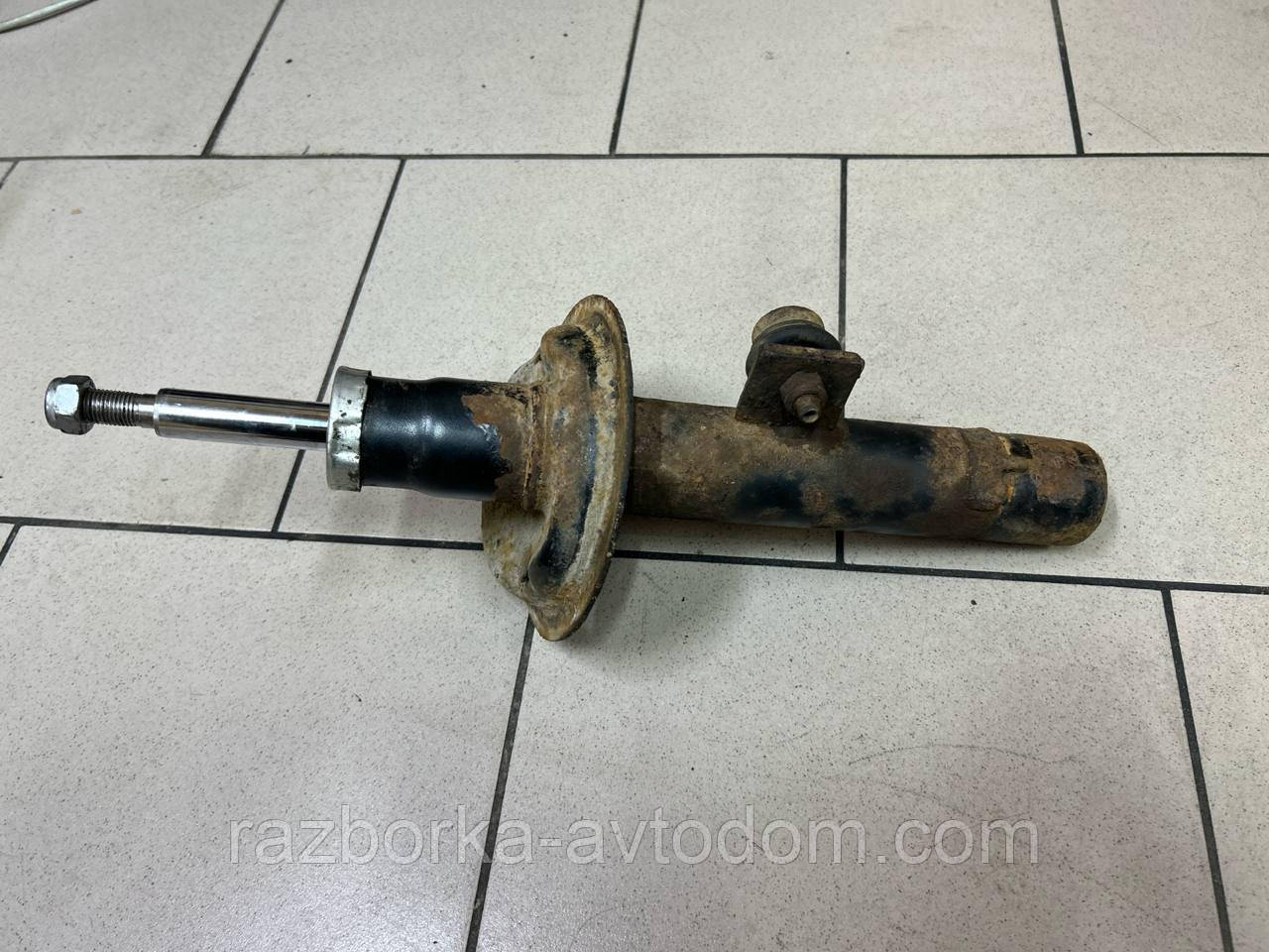 Амортизатор передній правий Citroen Berlingo (03-08), Peugeot Partner (03-) OE:5202GQ