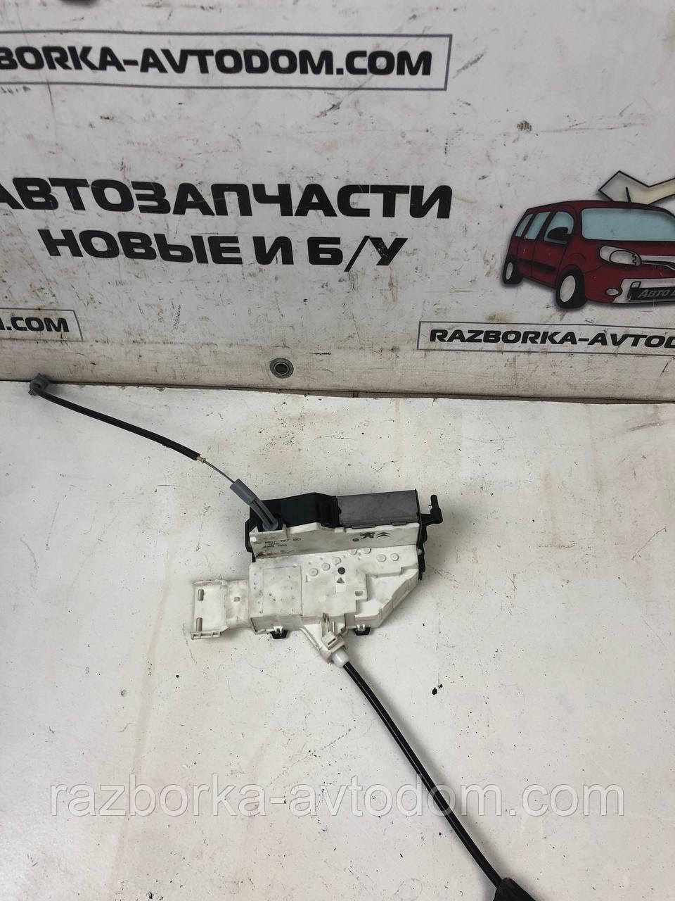 Замок передніх правих дверей Citroen C4 (04-11) OE: 9686719780