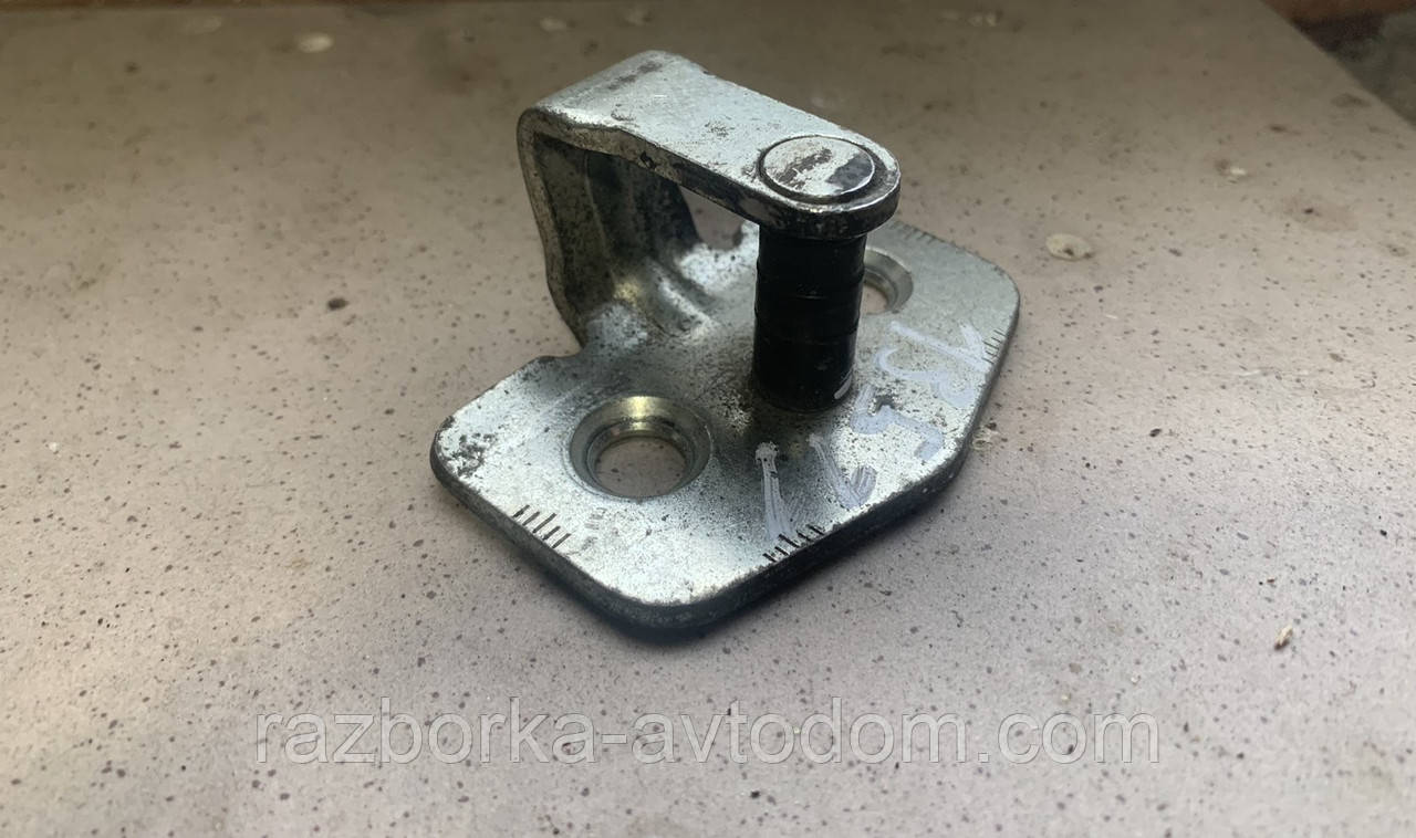 Відповідна частина замка передня Opel Combo (01-11), OE: 13116655, 76608