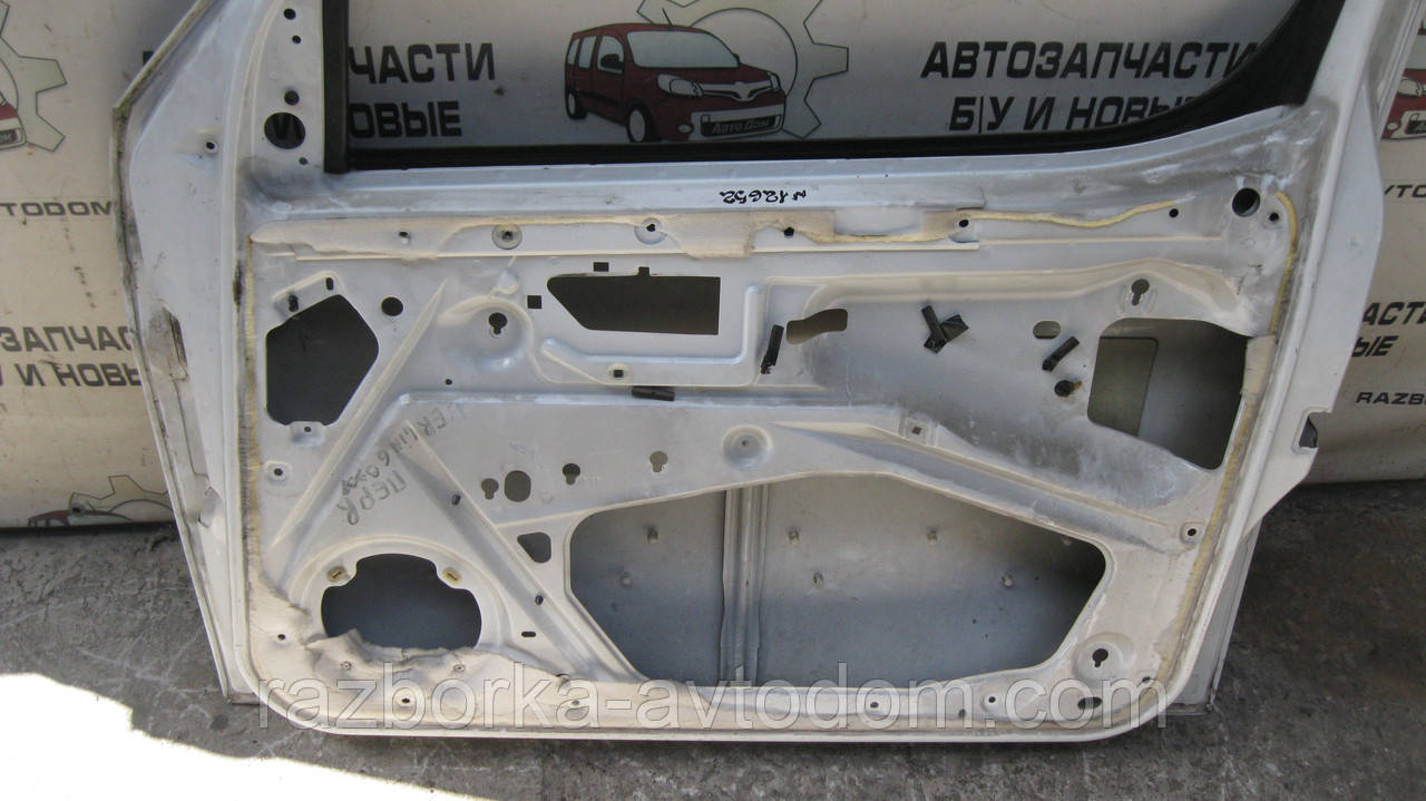 Двері передні права Citroen Berlingo, Peugeot Partner (2003-2008) OE:9004T7