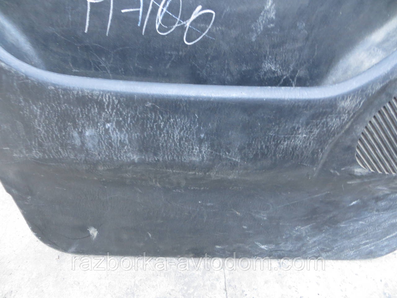 Картка дверей передня ліва Hyundai H1 (97-04) 82371-4A000