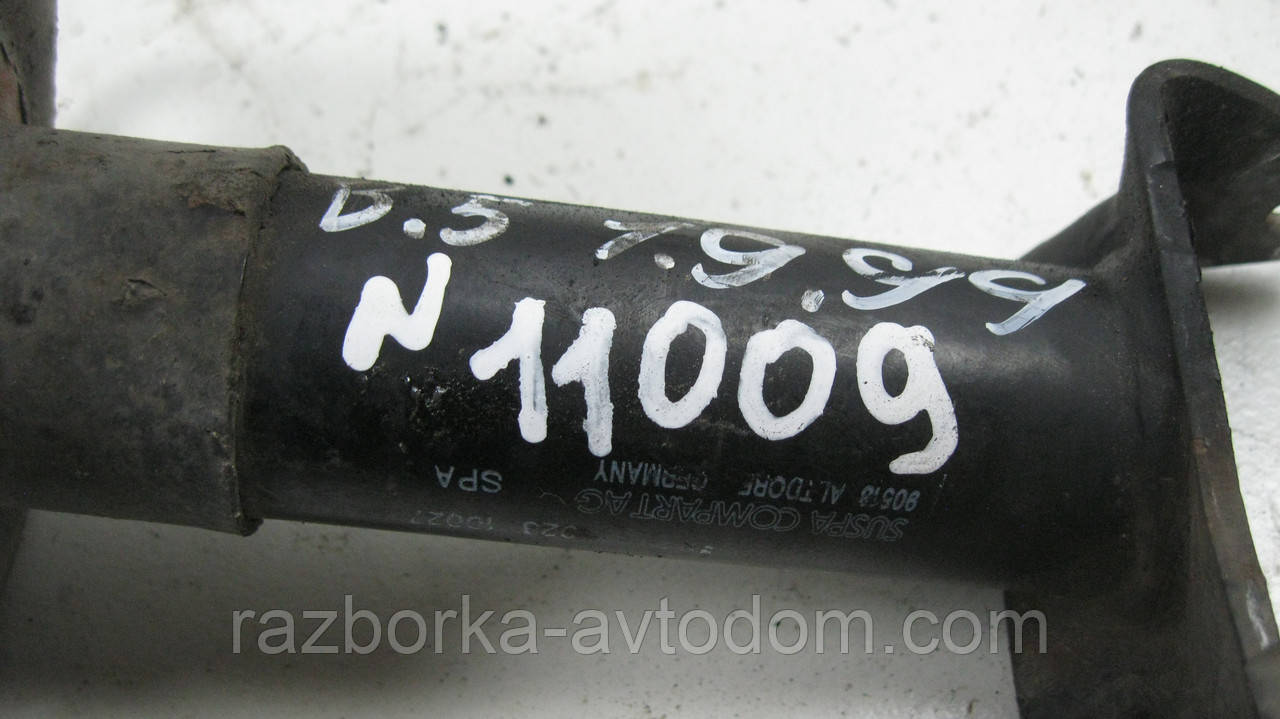 Кронштейн переднього бампера VW Passat B5 (1997-2000) OE:3B0807133