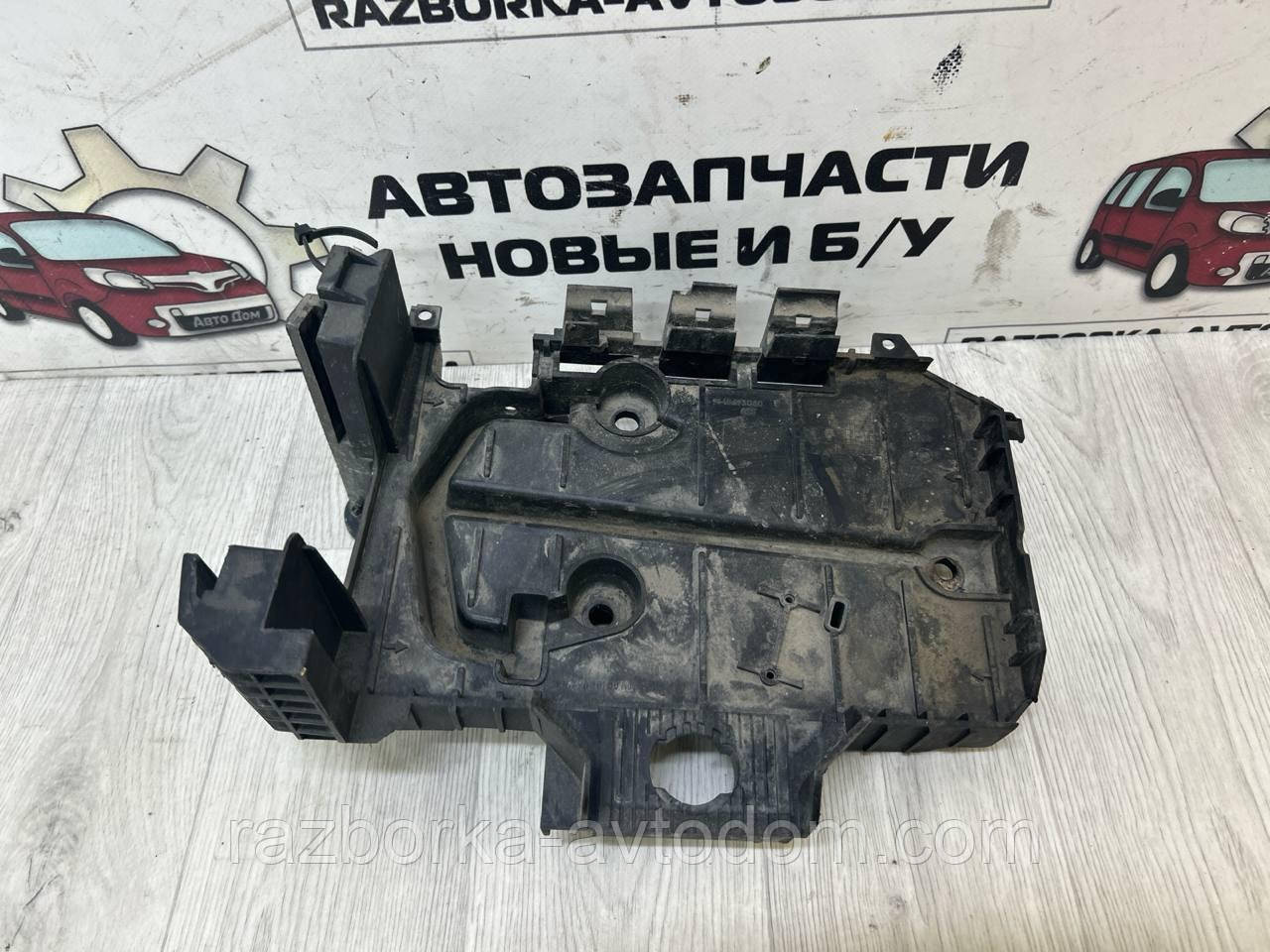 Полиця/Площа під акумулятор Peugeot 407 (04-11) / Citroen C-5 (04-08) OE: 9645693080