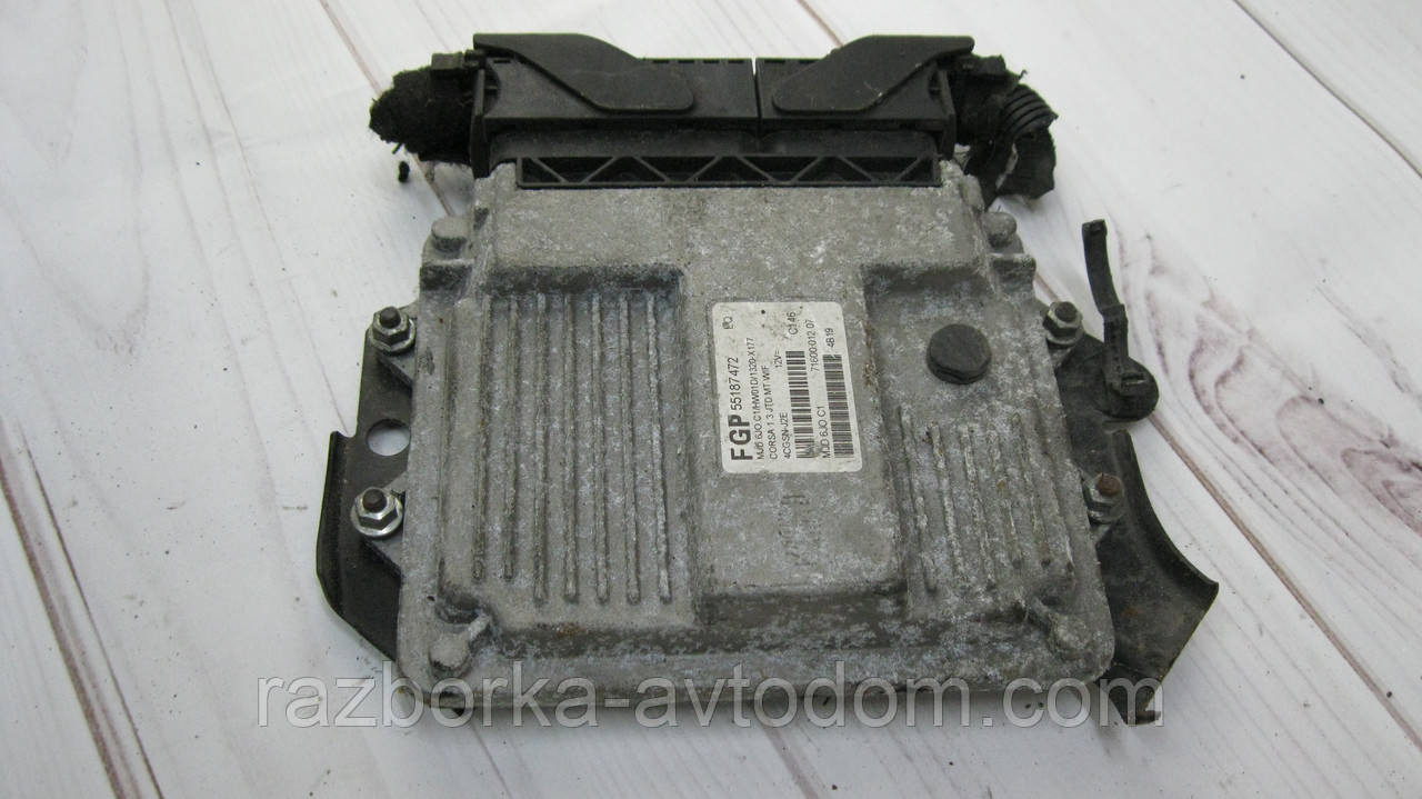 Блок керування двигуном (ЕБУ) Opel Corsa C (2000-2012) 1.3CDTI OE:55187472
