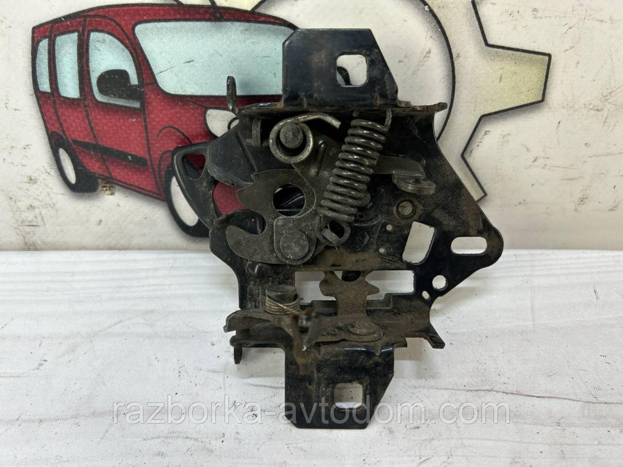 Замок капота VW Passat B5 (96-00) OE:3b0823509t