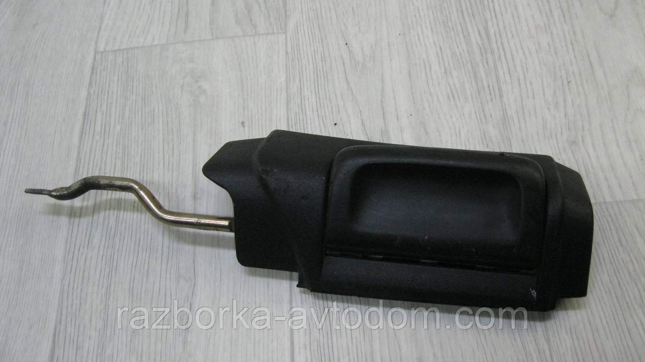 Ручка дверей бічної правої зсувної VW T4 (1990-2003) OE: 721843642A