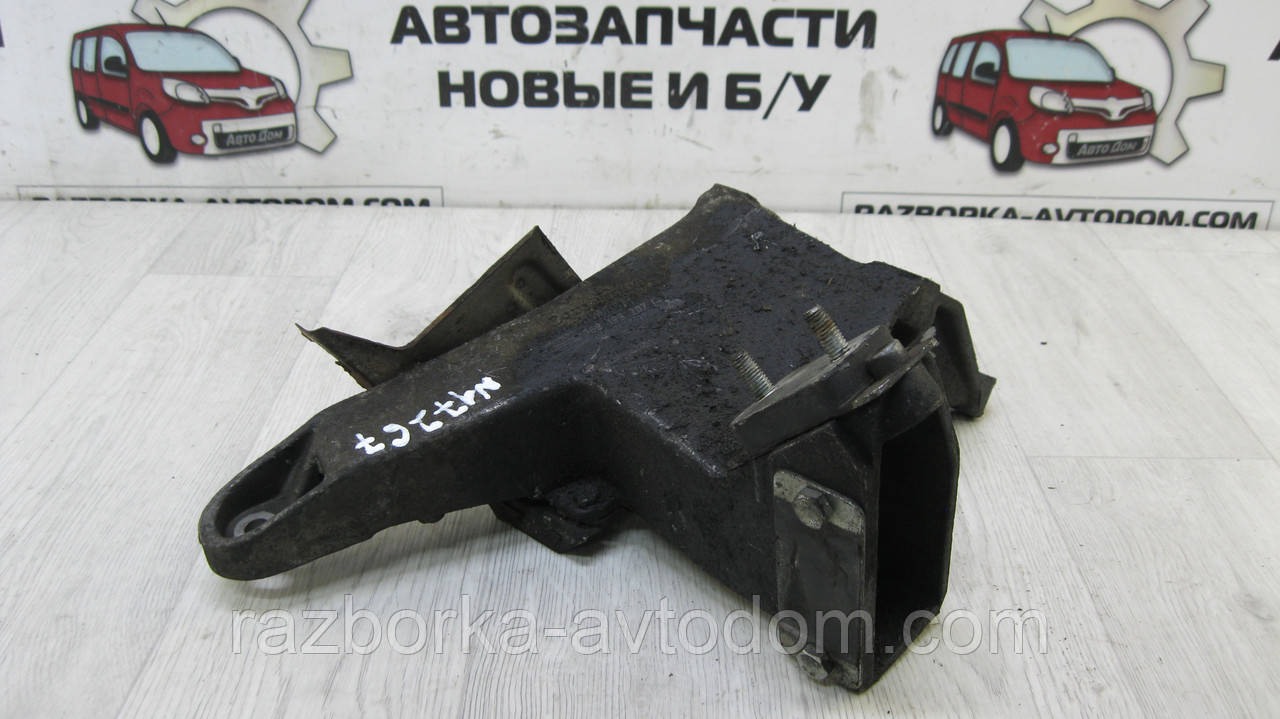 Кронштейн двигуна VW Transporter T3 (1979-1992) OE: 068199207B