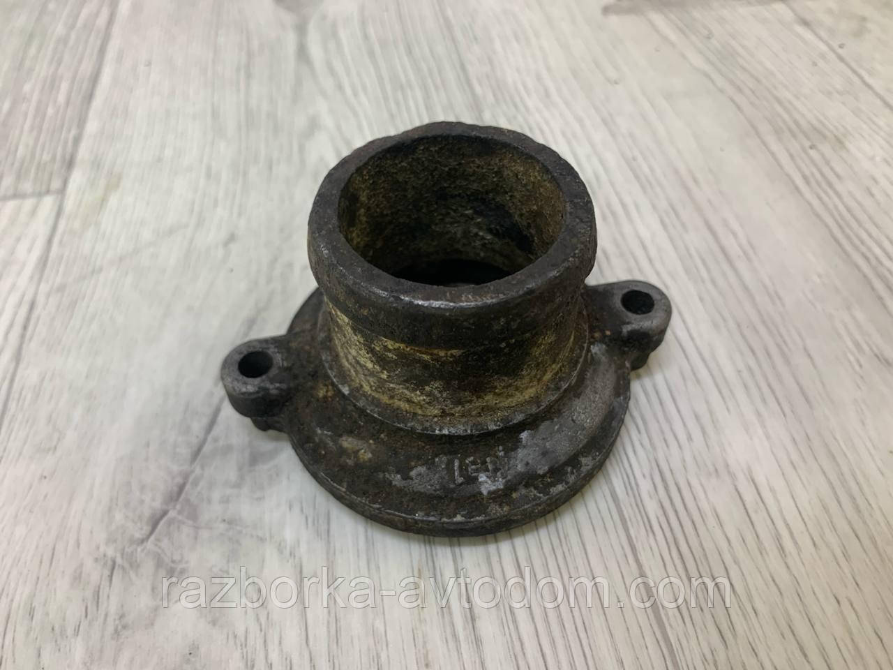 Фланець системи охолодження VW Lt28-55 (1975-1996) OE: 076121121.