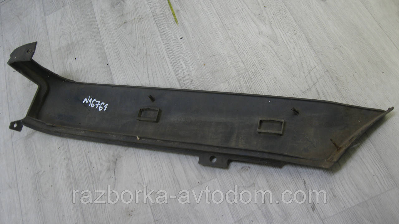 Накладка крила права Ford Transit (2006-2014)