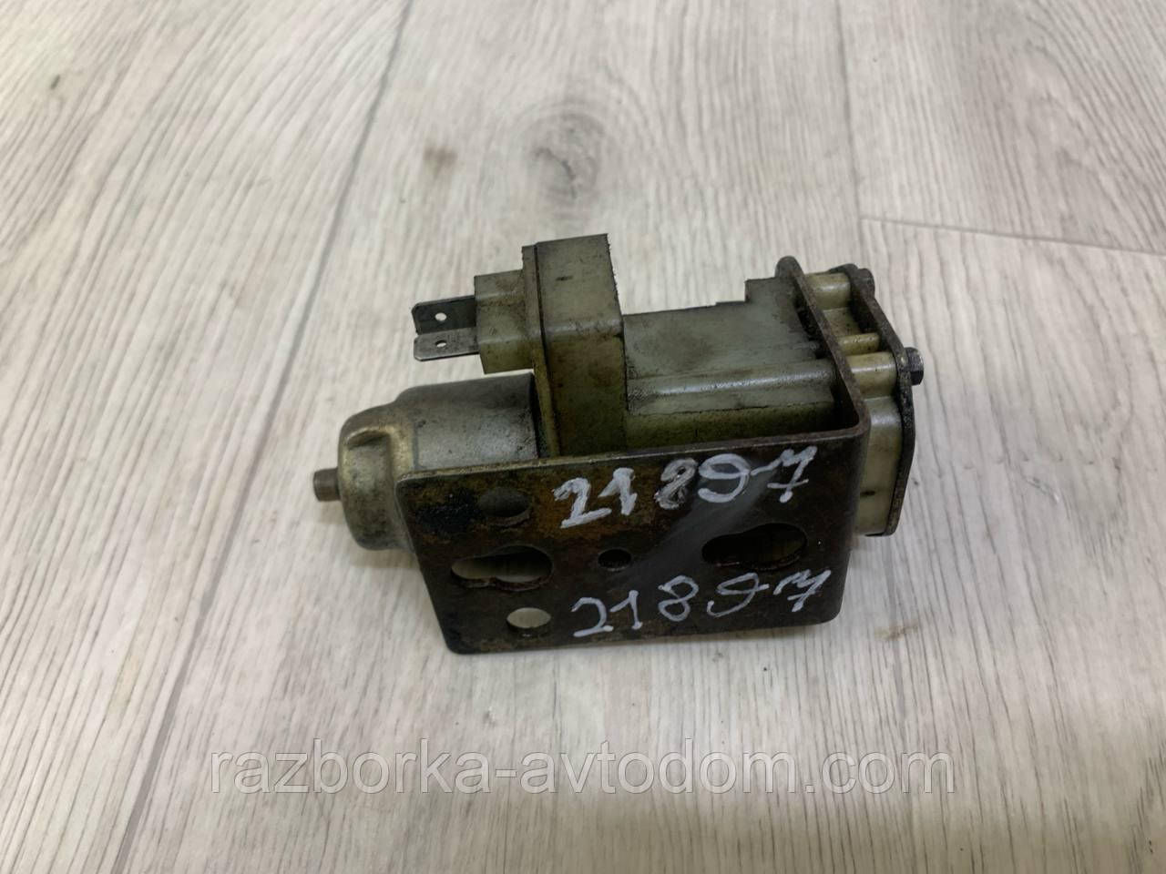 Насос-мотор омивача скла переднього лобового BMW E21 OE:B23955651