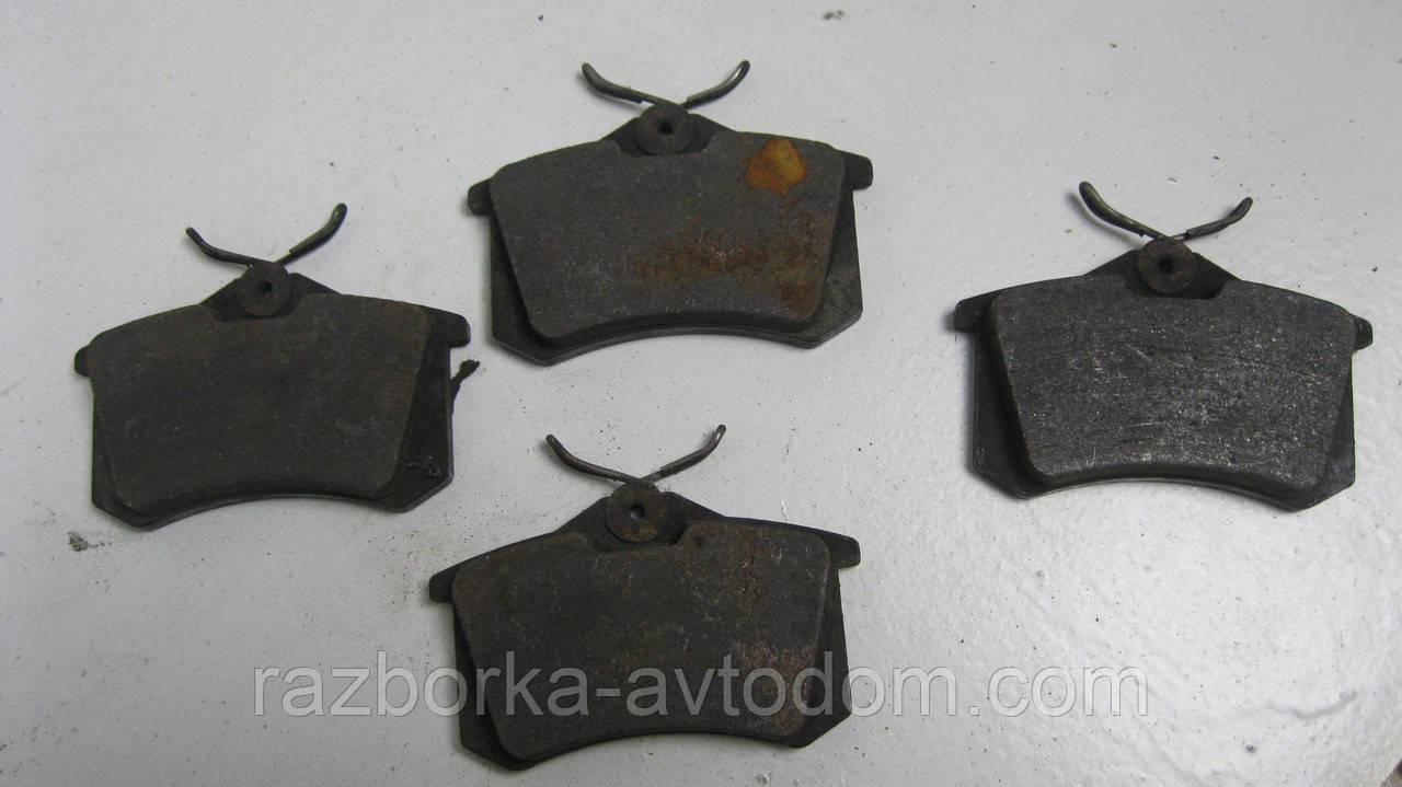 Колодки гальмівні задні комплект VW Polo (2001-2012), Seat Ibiza (2002-2009) OE:6Q0698451B