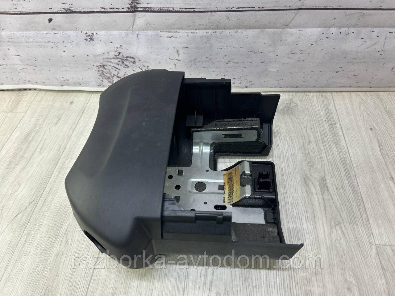 Кожух, Пластик кермової колонки (2 частини) Renault Scenic 3 OE:484720006R