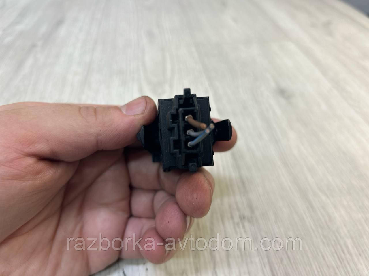 Кнопка регулятор коректора фар Skoda Superb (02-08), VW Passat b5 OE:3b0941333b