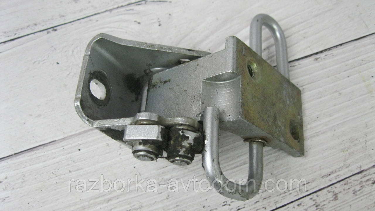 Петля дверей задньої лівої спідня VW Touran (2003-2010) OE:1T0833411A