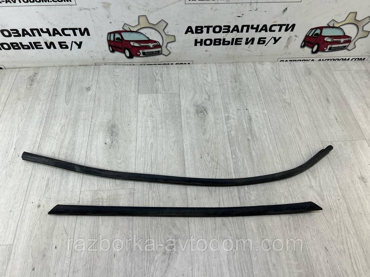 Ущільнювальна гумка дверей задньої правої (нижня + бічна) седан Peugeot 407 (04-11) OE:9023RP, 9023RT