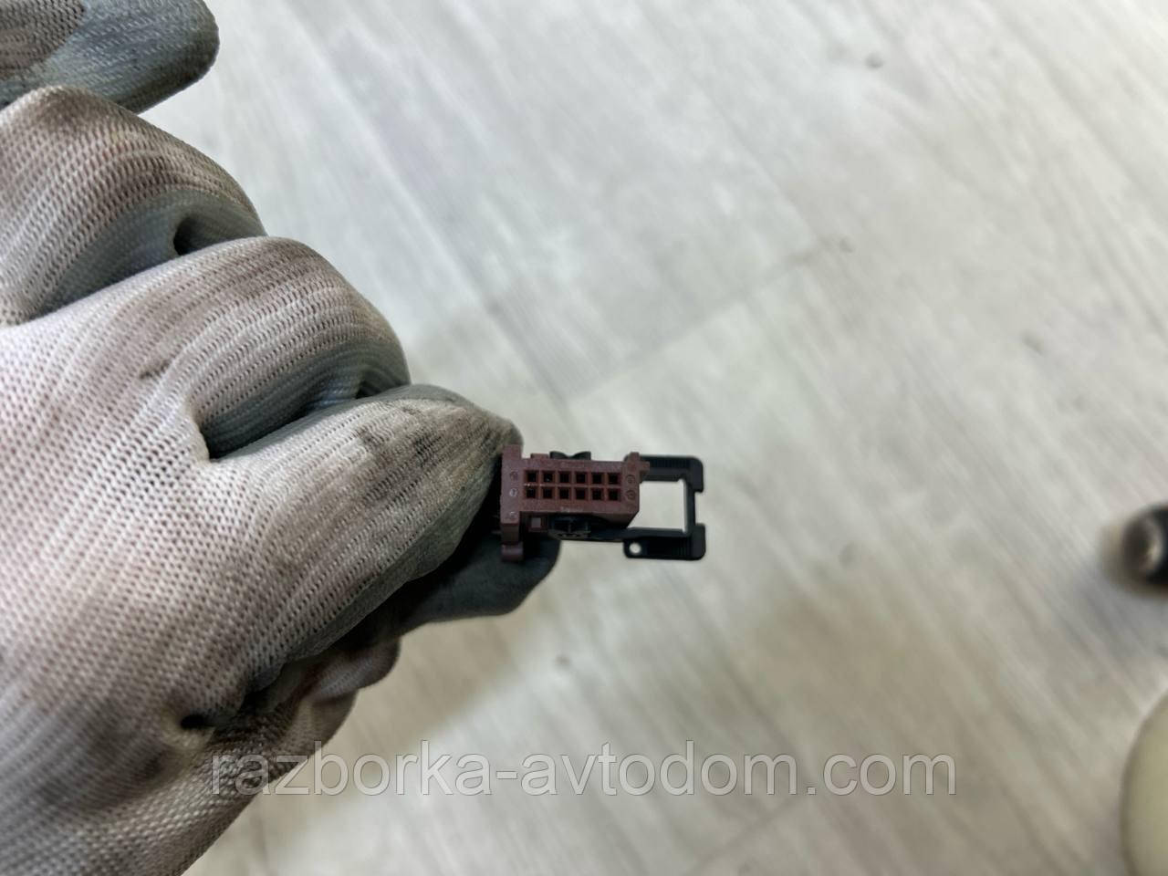 Дзеркало заднього огляду праве електричне (6 пінів) Peugeot 407 (04-11) OE:8149VG