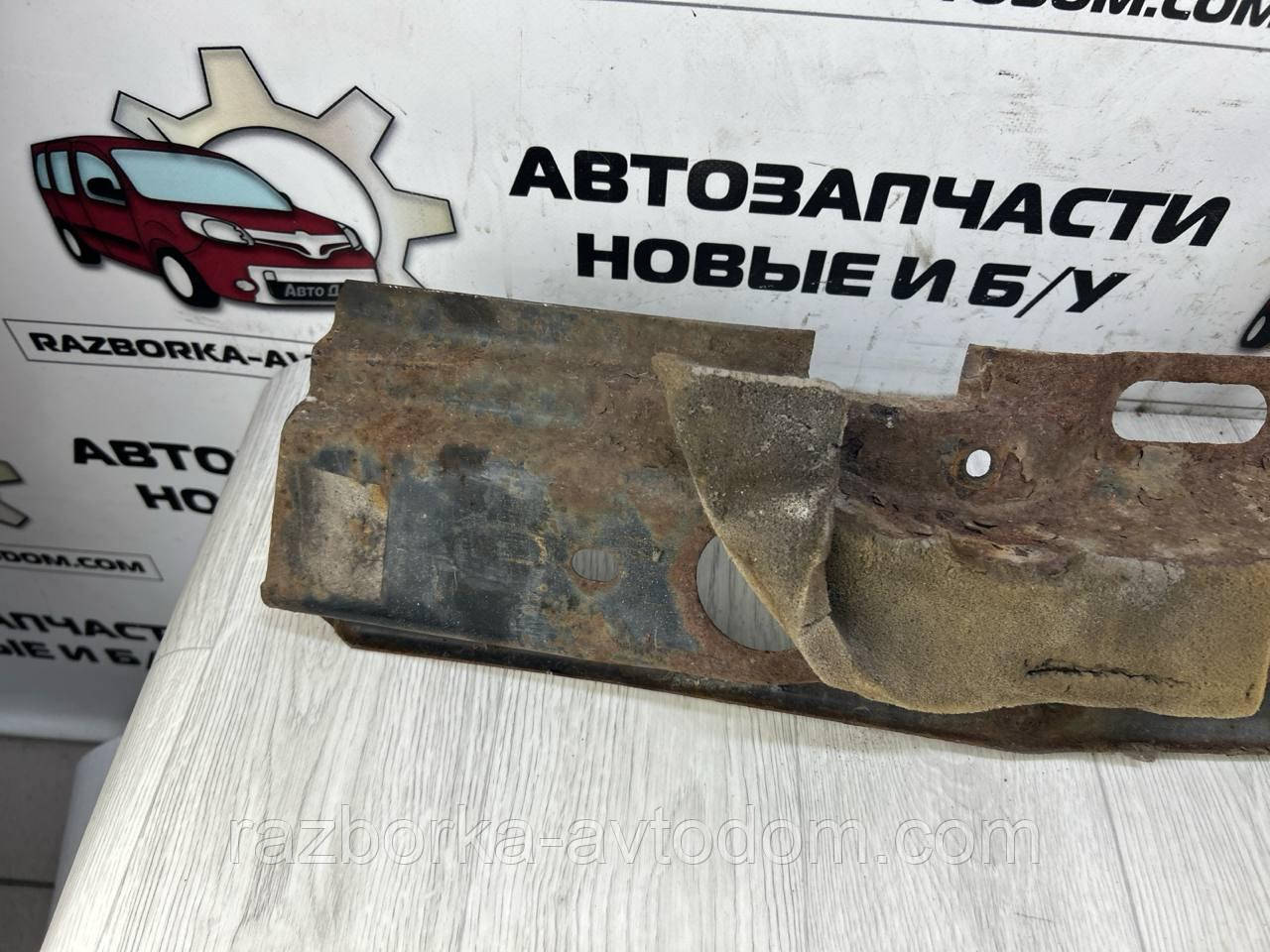 Підсилювач бампера заднього седан Opel Omega B (93-99) 2,0i 16V OE:90458259