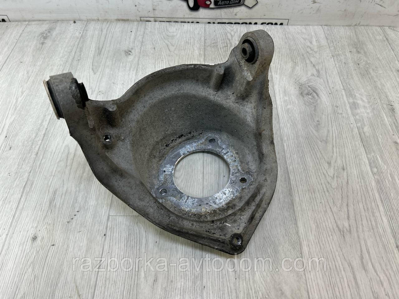 Кронштейн/ чашка амортизатора переднього правого Peugeot 407 (04-11) OE:352719