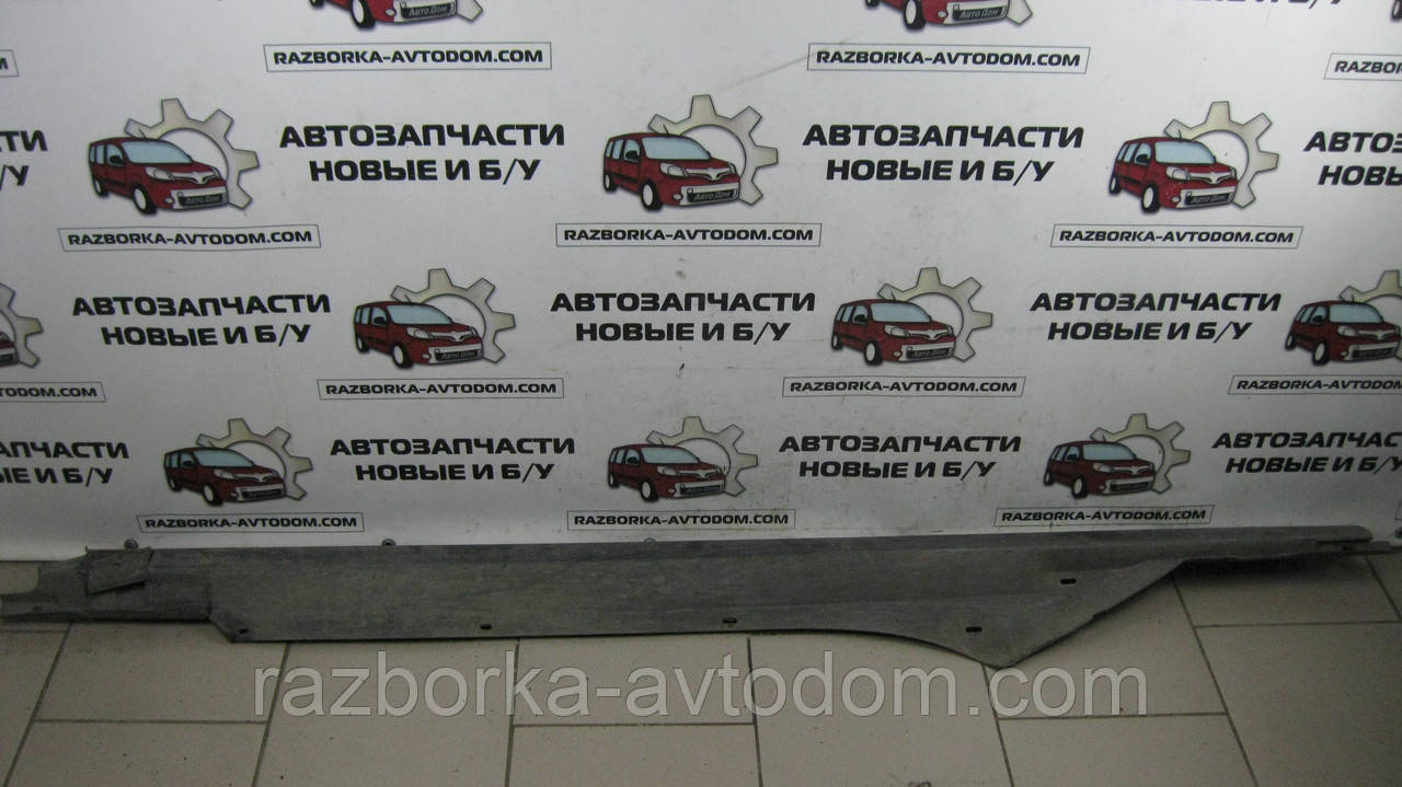 Накладка зовнішня на поріг ліва універсал VW Passat B5 (1997-2000) Дефект OE:3B0853855B