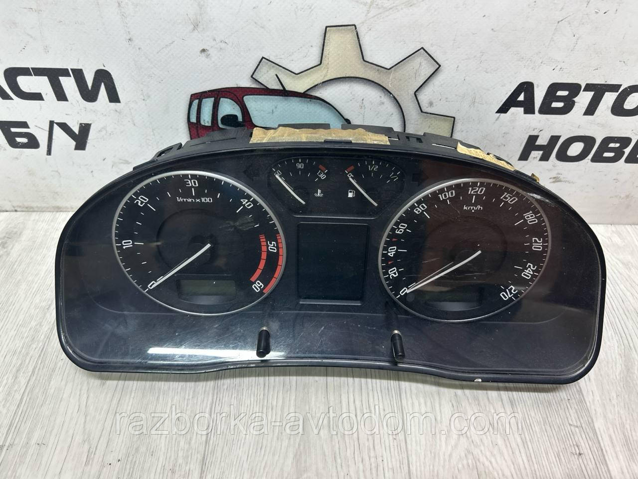 Панель приладів (Щиток) Skoda Superb 2001-2008 1.9TDI 2.0TDI OE:3u0920842d