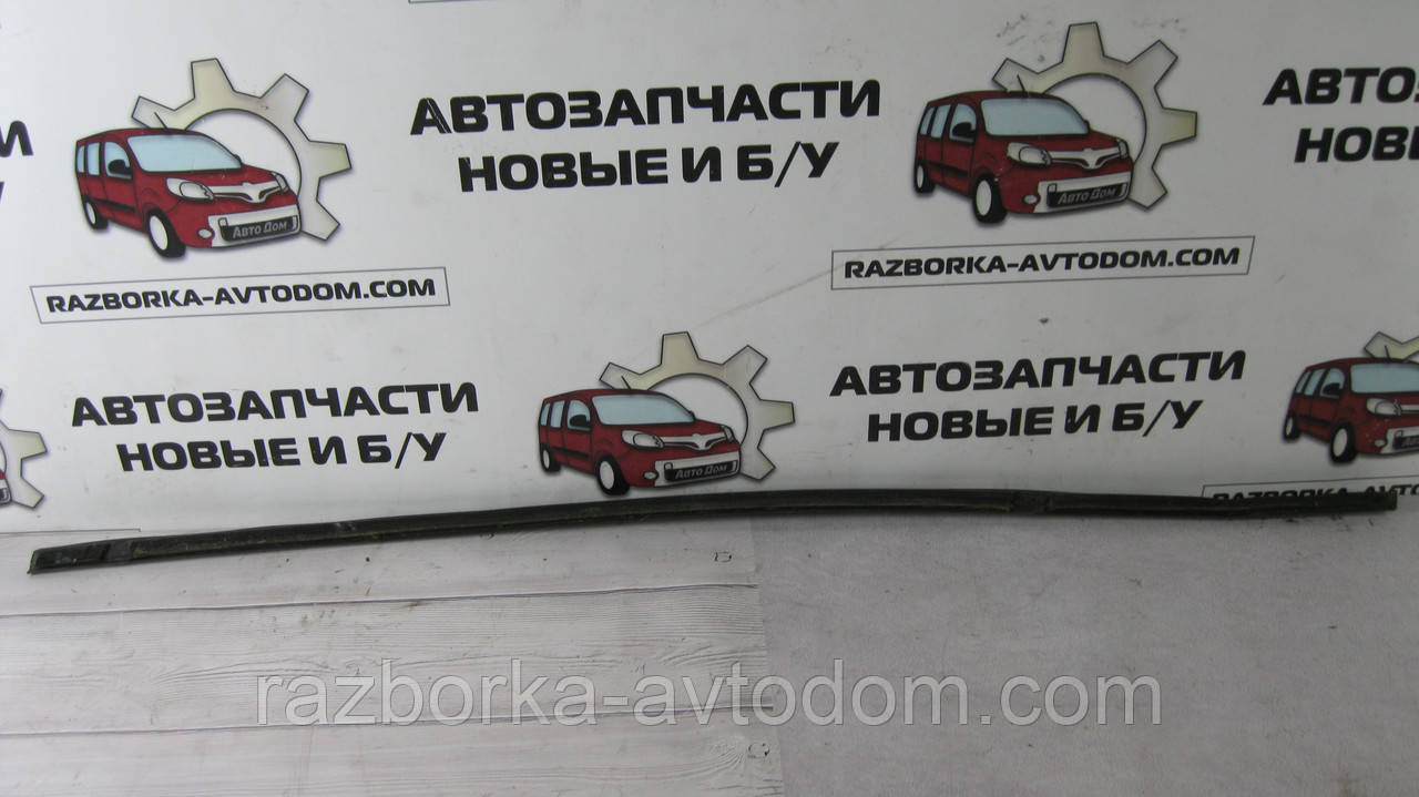 Ущільнювач молдинг скла двері передні правої (зовнішній) Citroen C4 (04-08) OE:9334H4 фото 2