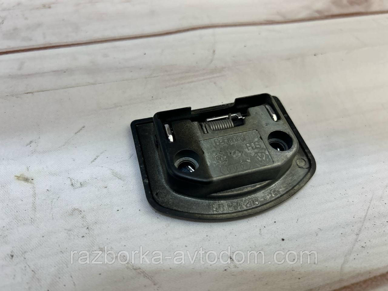 Петля Фіксатор багажника VW Passat B5 (96-05), Golf 4, AUDI A8 OE:1j0864203b фото 2