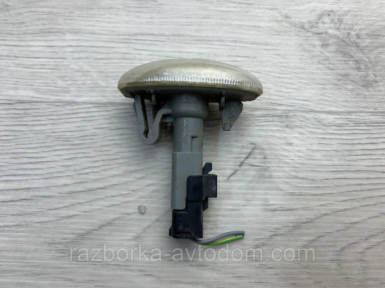 Повторювач повороту на крилі Peugeot 407 (04-11), 4007, 1007 OE: 9680057480 фото 2
