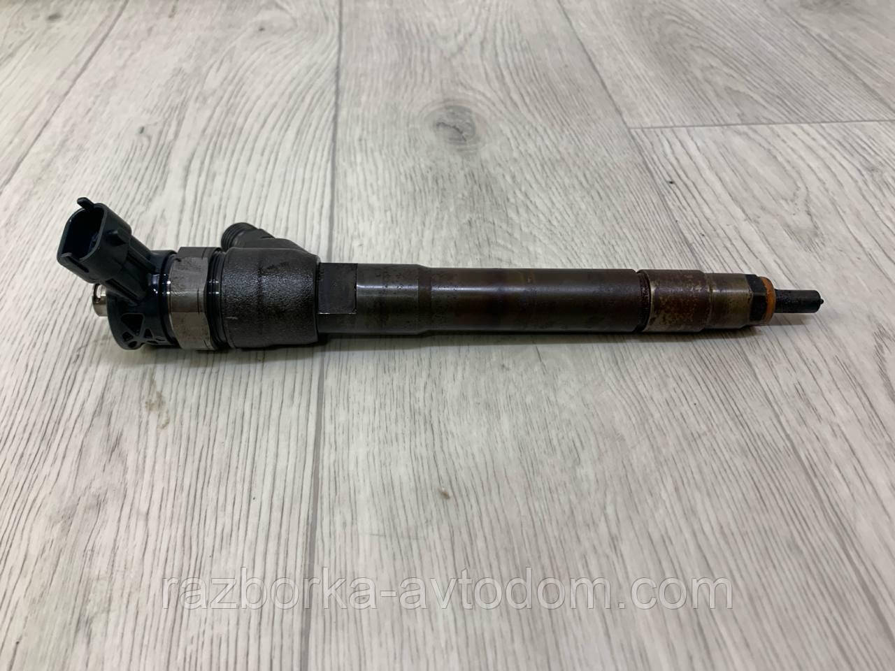 Форсунка  1.6DCI Renault Scenic 3 (09-), Trafic 3, Megane 3, Fluence, Opel Vivaro (14-) OE:8201055367, , H8201055367 , 0445110414