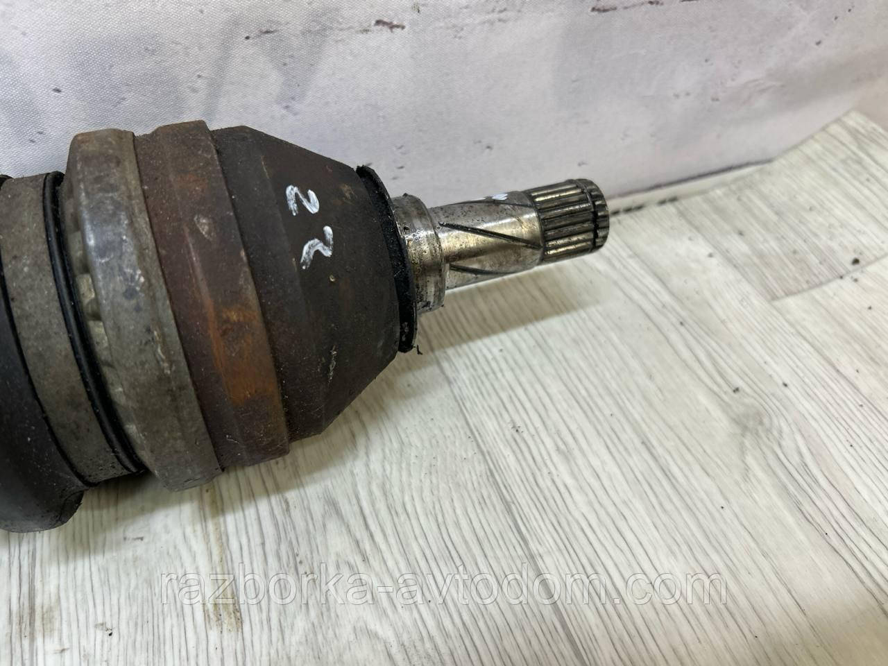 Полоусь передня права (привод) (33/22) 1.8i Opel Astra G, Zafira A OE:90182316