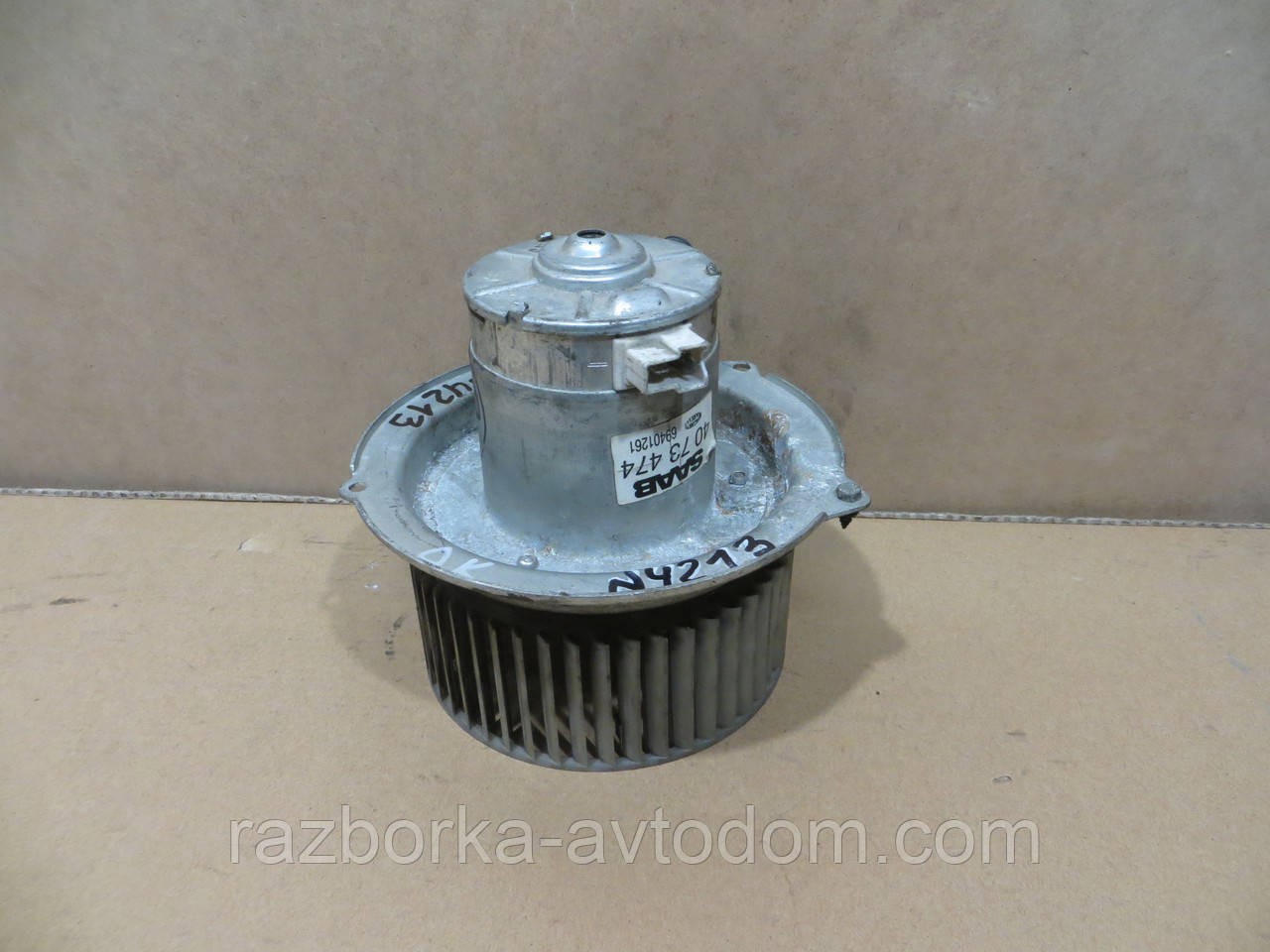 Вентилятор опалювача Saab 900 (78-88) OEM 8605172