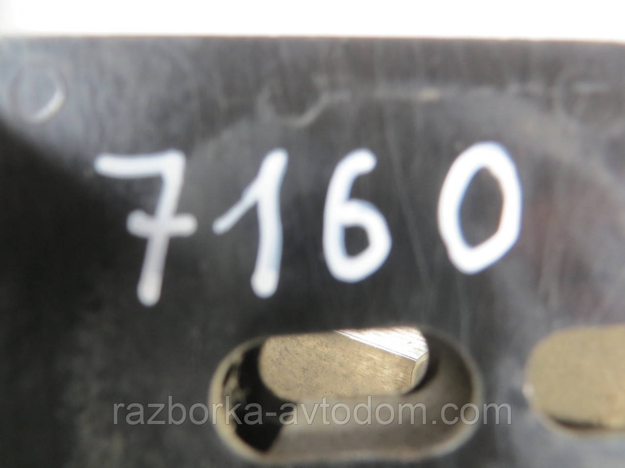 Кронштейн опори двигуна FORD TRANSIT (1994-2000) ОЕ: 1021857