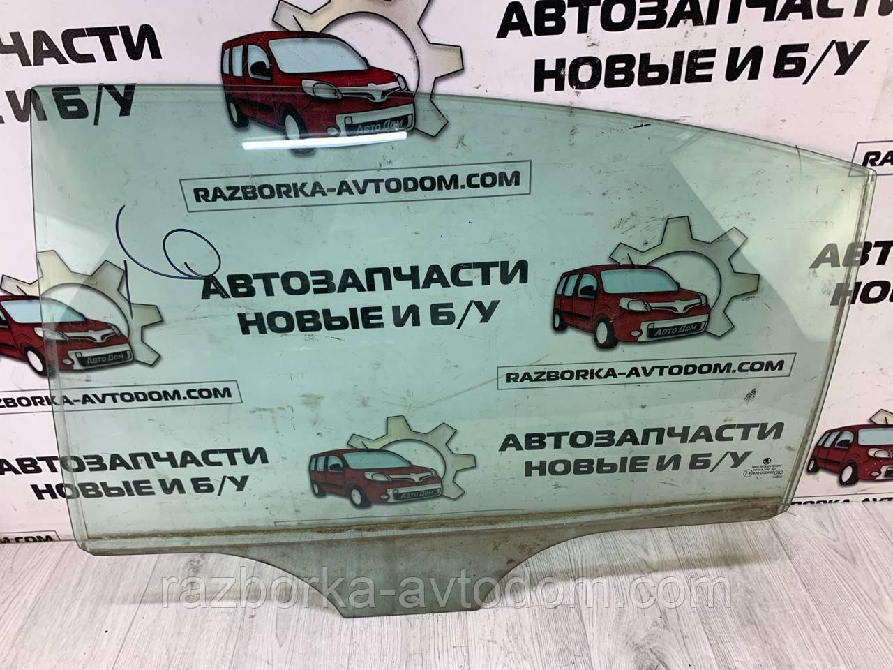 Скло дверей задньої лівої Skoda Superb (02-08) OE: 3U5845205A