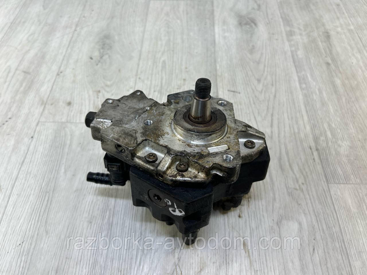Паливний насос високого тиску (ТНВД) 1.6HDI Peugeot 407 (04-09), 307 (04-09), Citroen C4 Picasso (05-10), Berlingo (04-11).