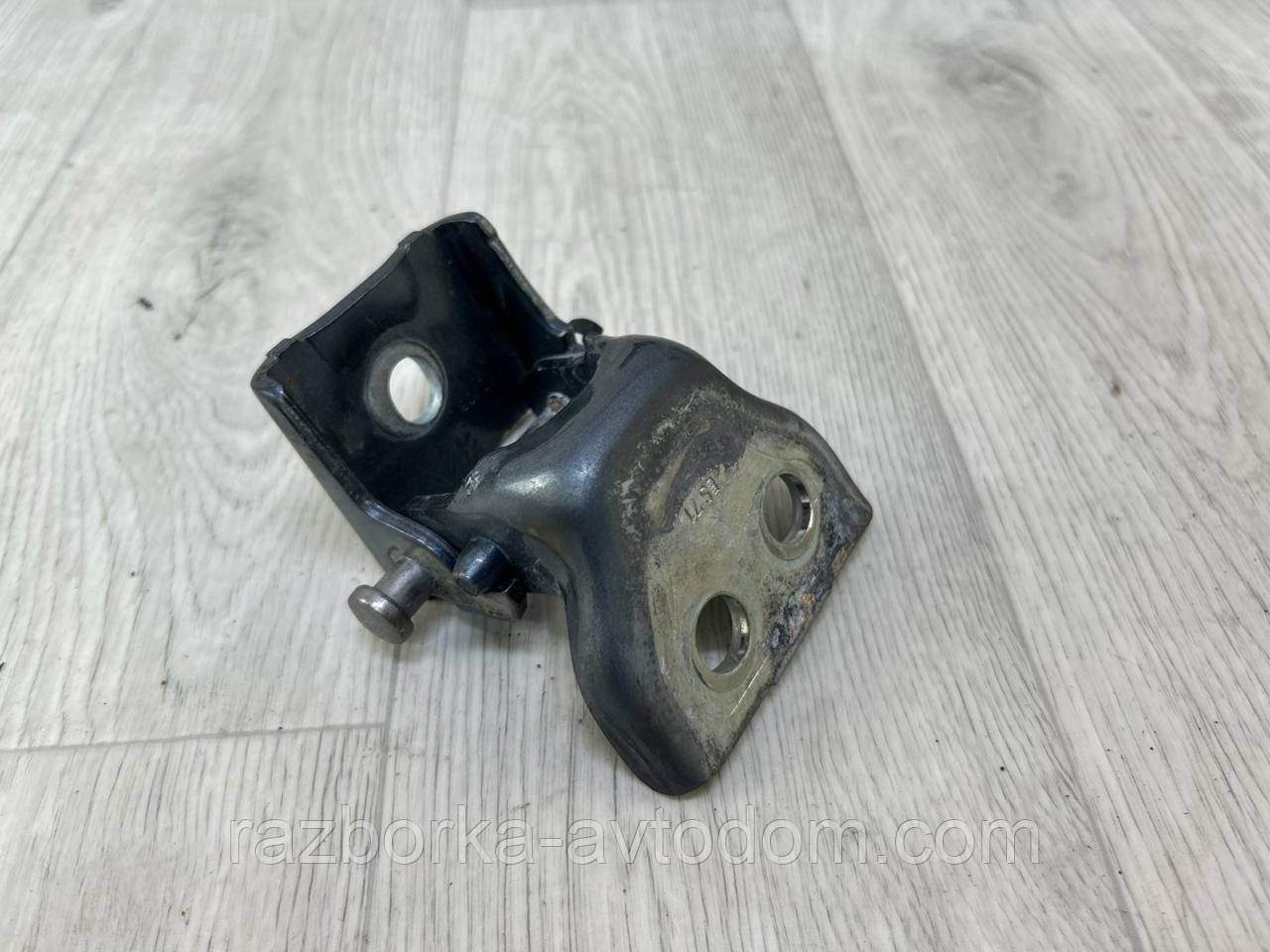 Петля дверей задньої лівої верхньої PEUGEOT 407 (04-11) OE:9035q0