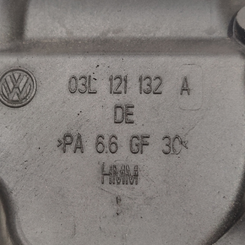 Фланець системи охолодження Audi A4 B8 (07-15) 2.0 Дизель