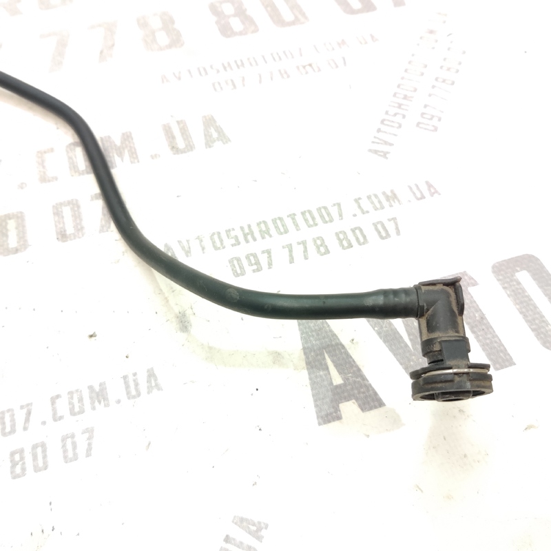 Вакуумна трубка Audi A4 B8 (07-15) 2.0 Дизель