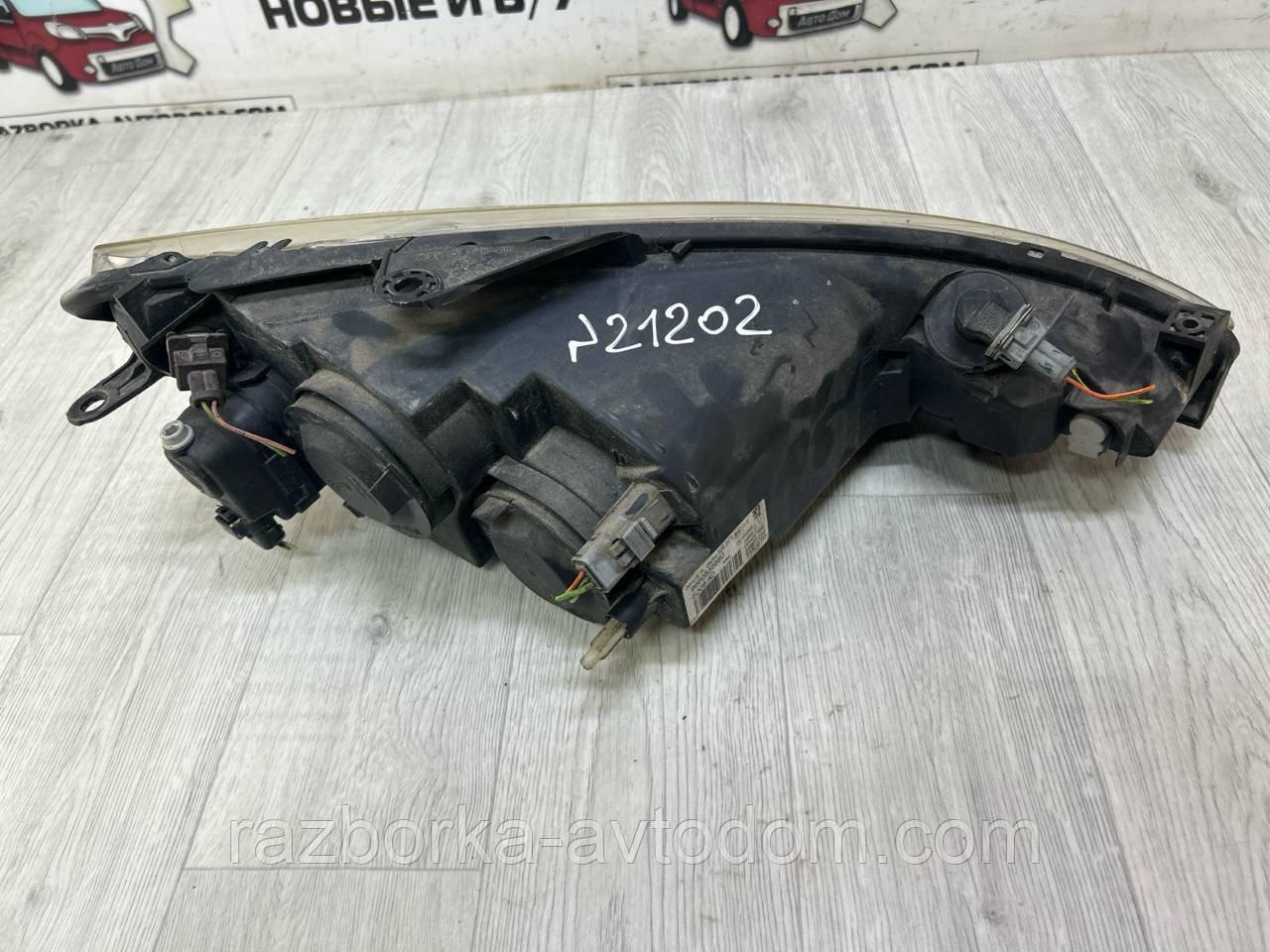 Фара передня ліва Peugeot 206 (03-09) OE: 9660535680, 6208.A0