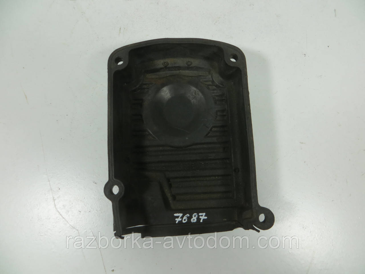 Захист ременя ГРМ верхня NISSAN SUNNY / WINGROAD Y10 (1990-1999) ОЕ: 1356357J0