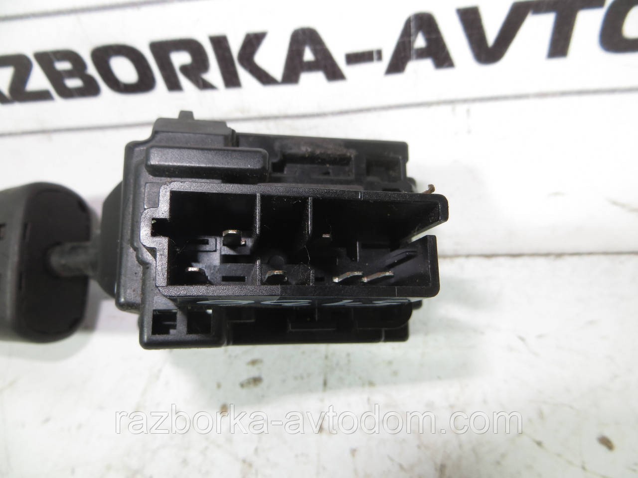 Підрулевий перемикач правий Citroen XM (89-00) 9563798177