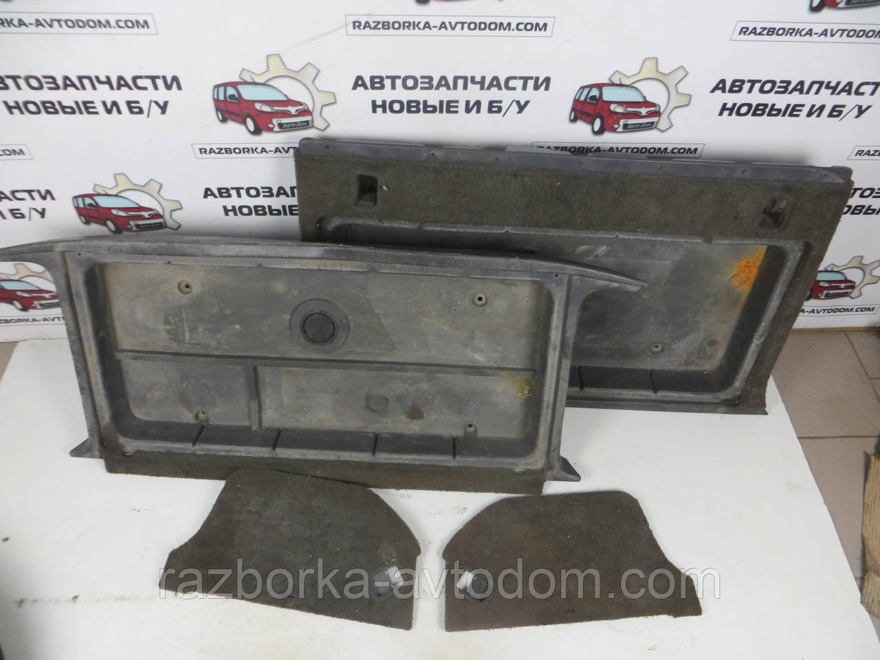 Ящик/ніша в багажник Mitsubishi Pajero Sport 1 (1997- 2009) Дефект OE: K96W 6G72