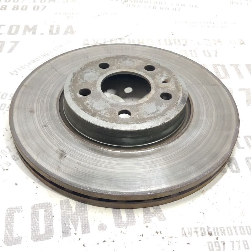 Гальмівний диск Audi A4 B8
