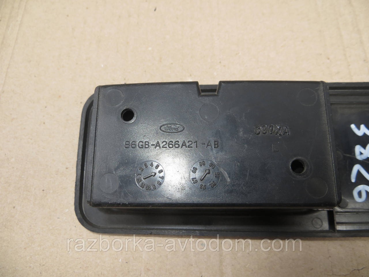 Пепельниця корпус ручки задньої лівої двері Ford Scorpio (1985-1994) OE:86GB-A266A21-AB